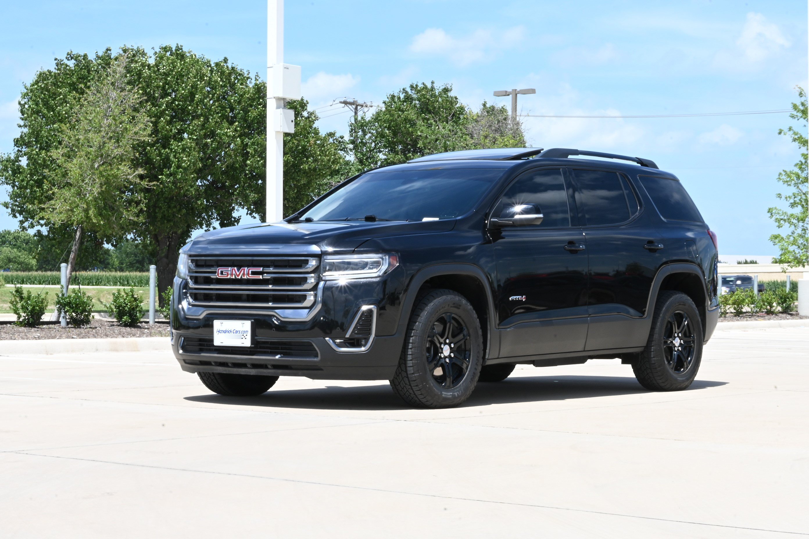 Used 2022 GMC Acadia AT4 w/ Preferred Package AWD/4WD image 5