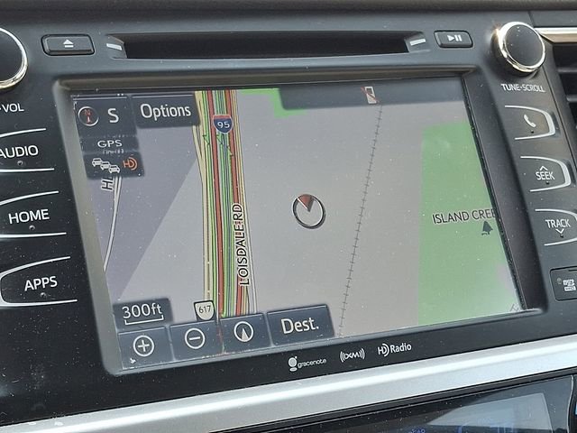 Used 2016 Toyota Highlander XLE w/ Four Season Floor Mat Package image 19