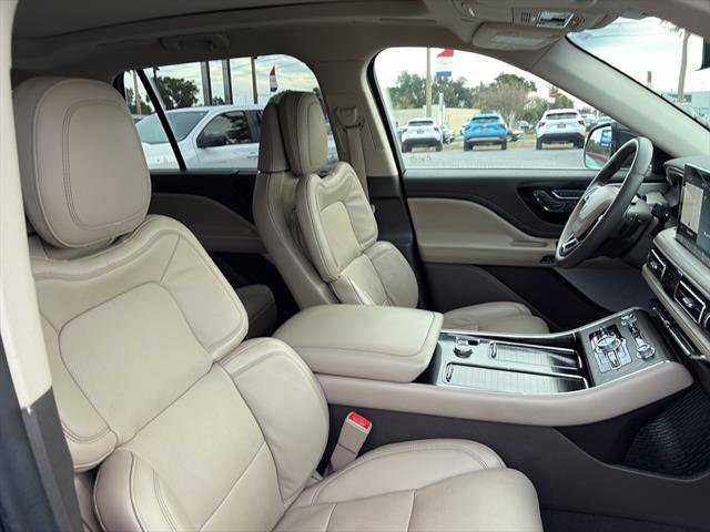 Used 2021 Lincoln Aviator Reserve w/ Equipment Group 202A image 9