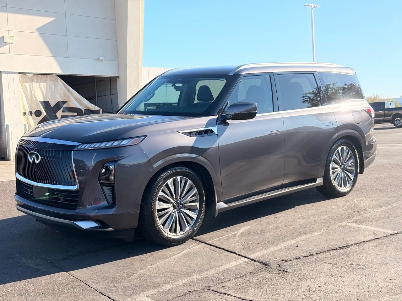 Certified 2026 INFINITI QX80 Luxe w/ Cargo Package AWD/4WD image 2