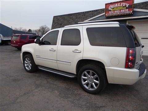 Used 2011 GMC Yukon Denali image 8