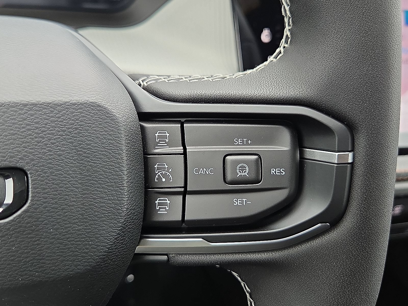 New 2026 Jeep Cherokee Limited AWD/4WD image 18