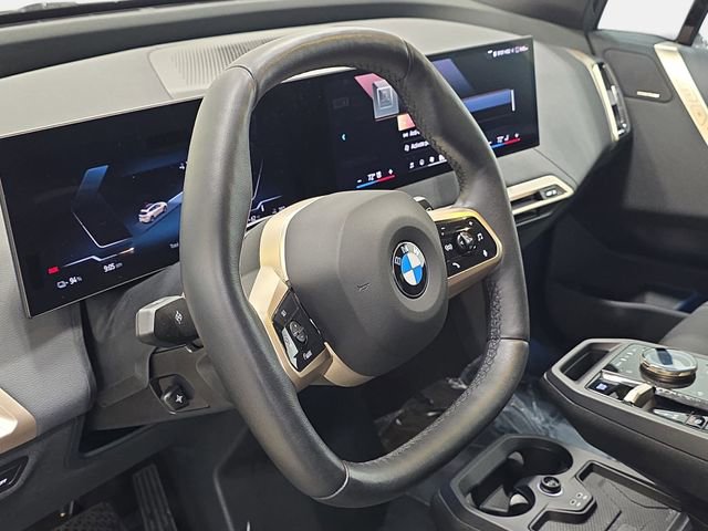 Used 2026 BMW iX xDrive45 image 16