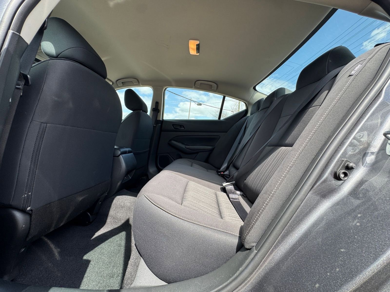 Used 2025 Nissan Altima 2.5 SV FWD image 22