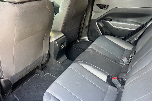 Used 2025 Subaru Crosstrek 2.5i Premium AWD/4WD image 15