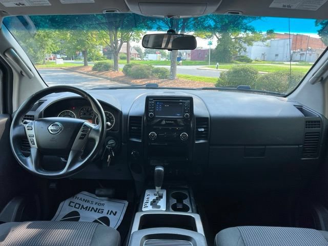 Used 2015 Nissan Titan SV w/ SV Value Truck Package AWD/4WD image 24