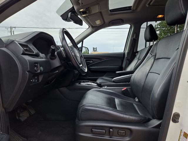Used 2017 Honda Pilot Elite image 16
