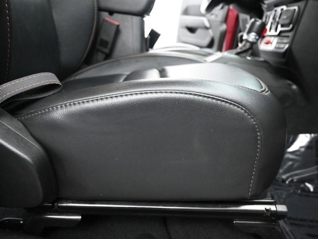 Used 2022 Jeep Wrangler Unlimited Rubicon w/ Trailer Tow Package image 13