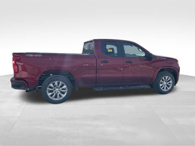 Used 2020 Chevrolet Silverado 1500 Custom w/ Custom Value Package image 5