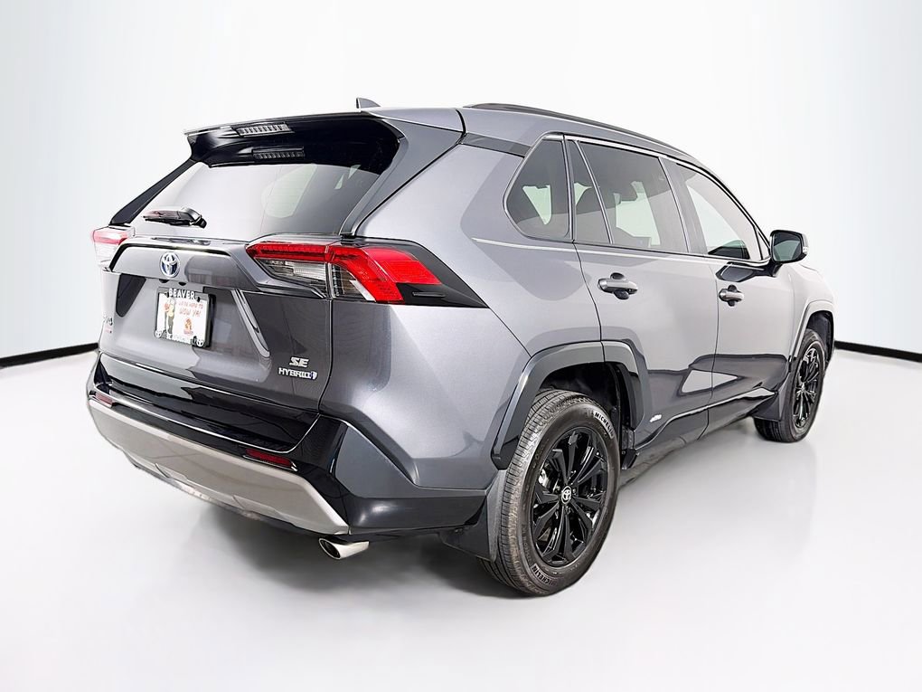 Used 2024 Toyota RAV4 SE AWD/4WD image 10