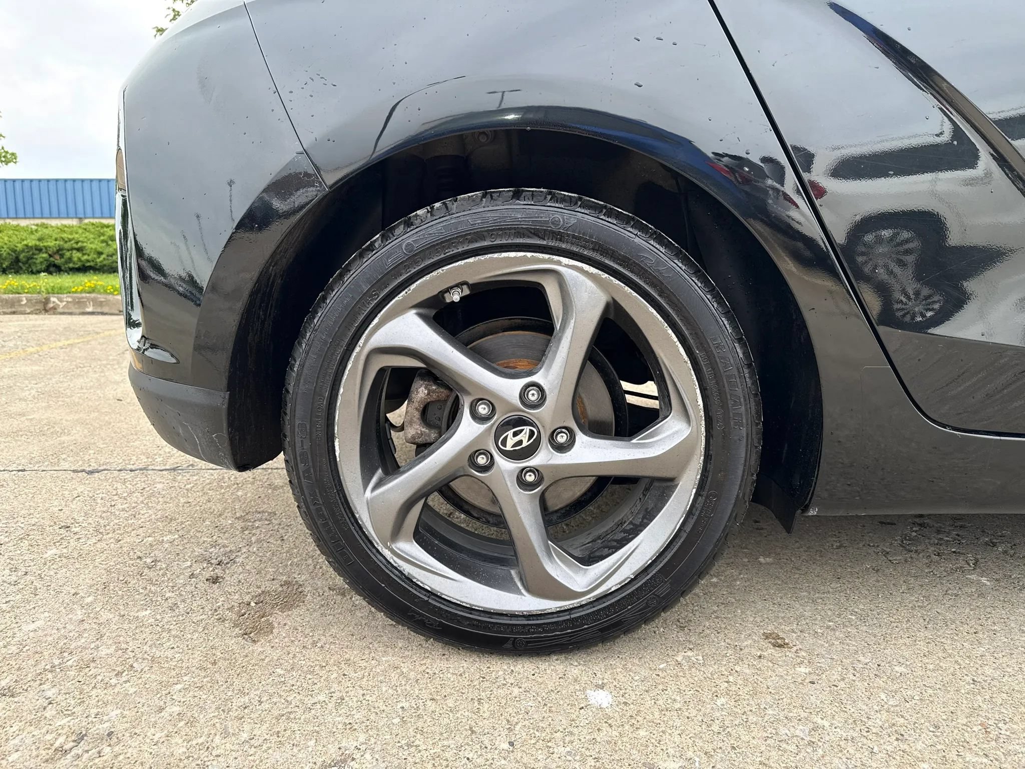 Used 2019 Hyundai Veloster 2.0 FWD image 39