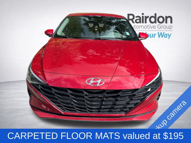 Used 2022 Hyundai Elantra SE FWD image 2