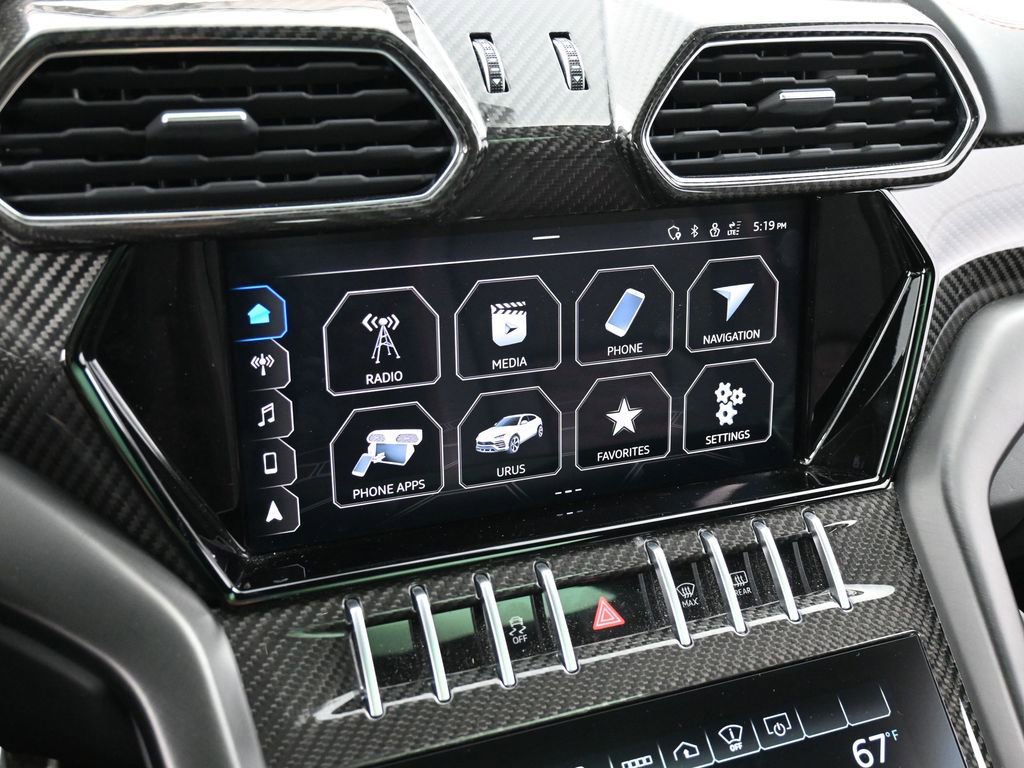 Used 2022 Lamborghini Urus image 21