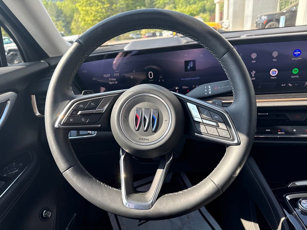 Used 2025 Buick Envision Avenir AWD/4WD image 18