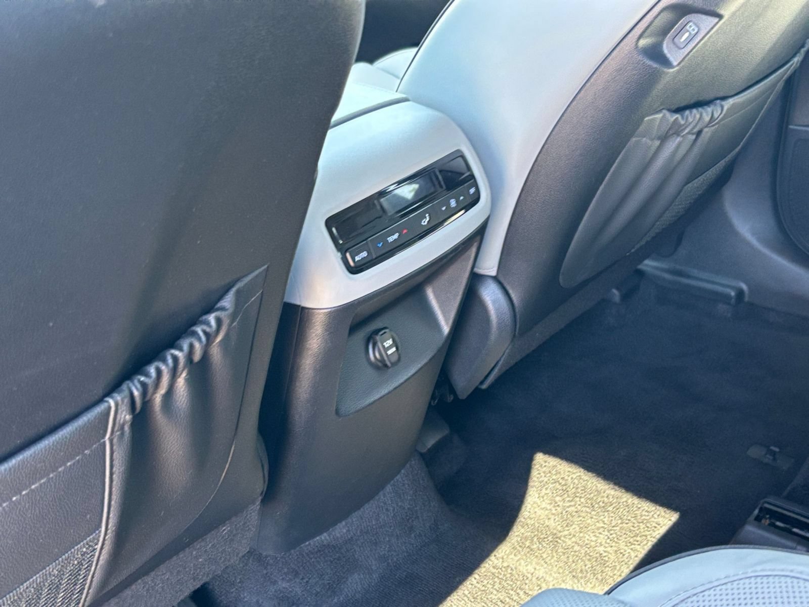Used 2024 Hyundai Palisade SEL AWD/4WD image 24