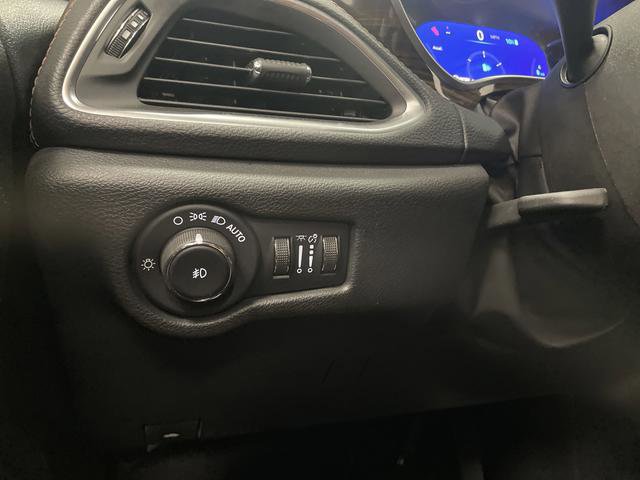 Certified 2024 Chrysler Pacifica Pinnacle image 28