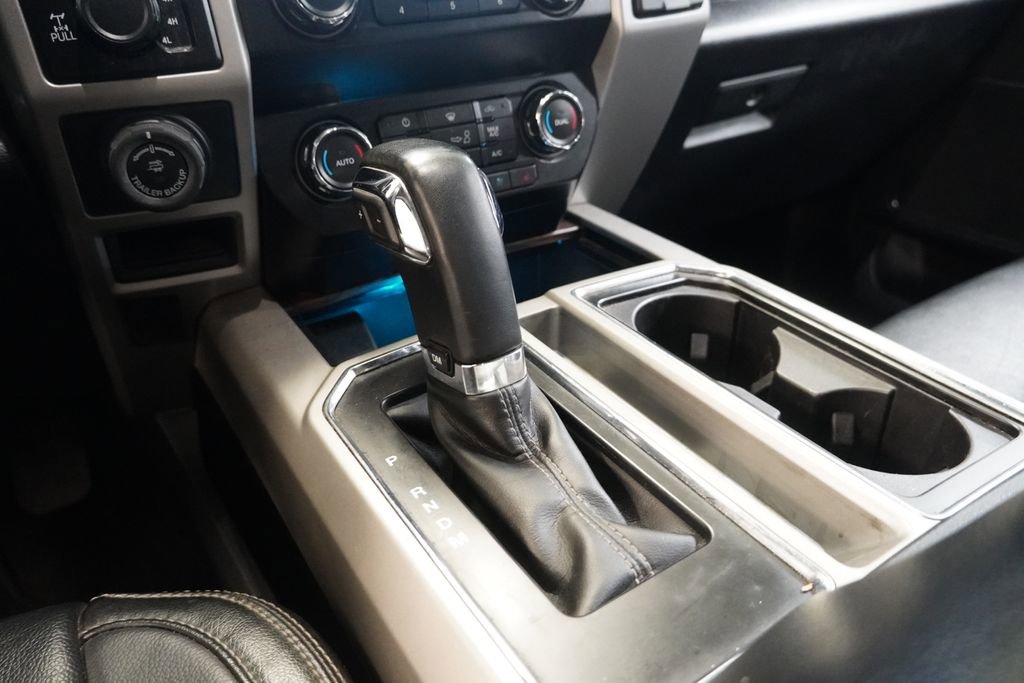 Used 2019 Ford F150 Lariat w/ Trailer Tow Package image 19