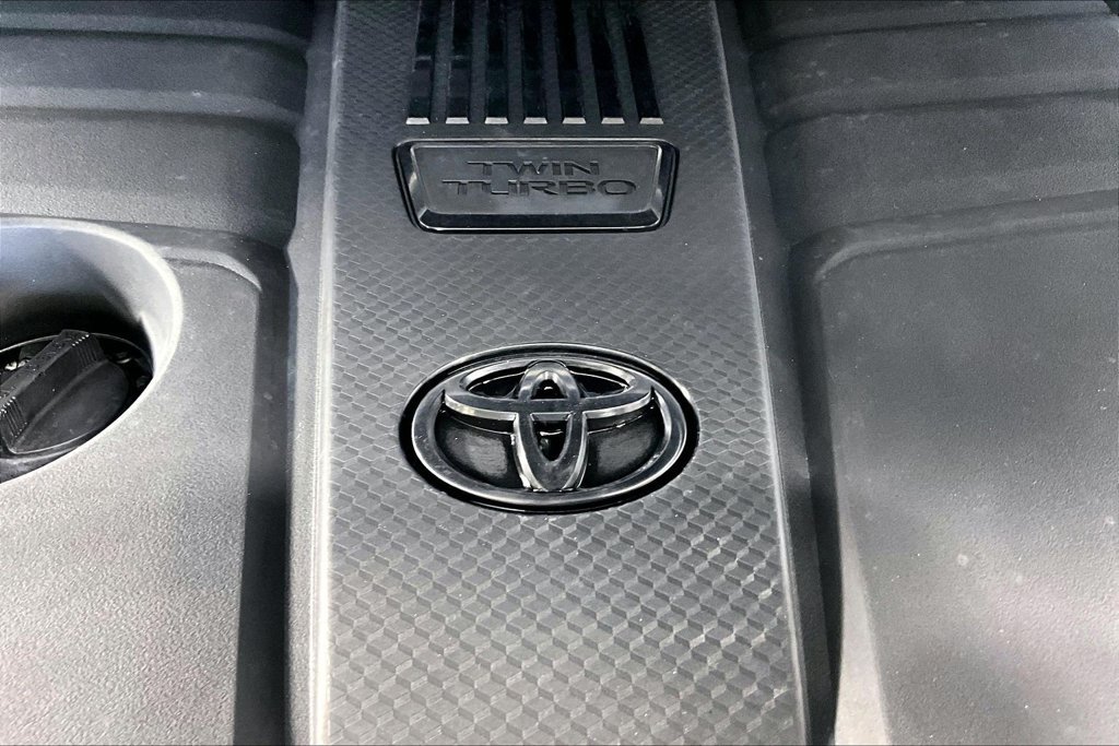 Used 2024 Toyota Tundra Limited w/ Power Package AWD/4WD image 31