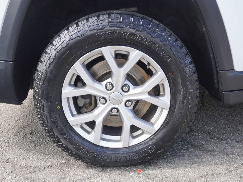 Used 2021 Jeep Grand Cherokee L Limited AWD/4WD image 25
