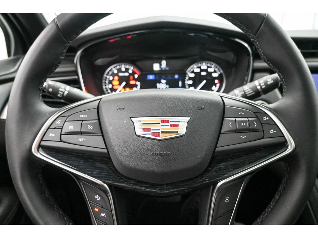 Certified 2025 Cadillac XT5 Premium Luxury image 12