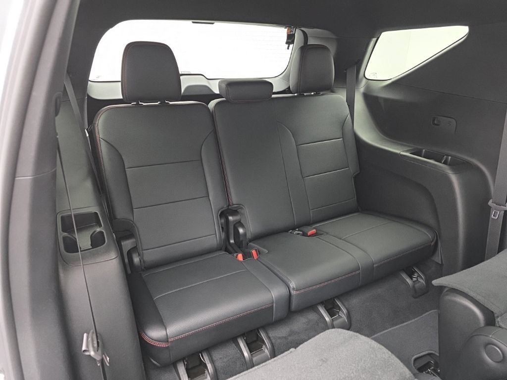 Used 2026 Chevrolet Traverse RS AWD/4WD image 55