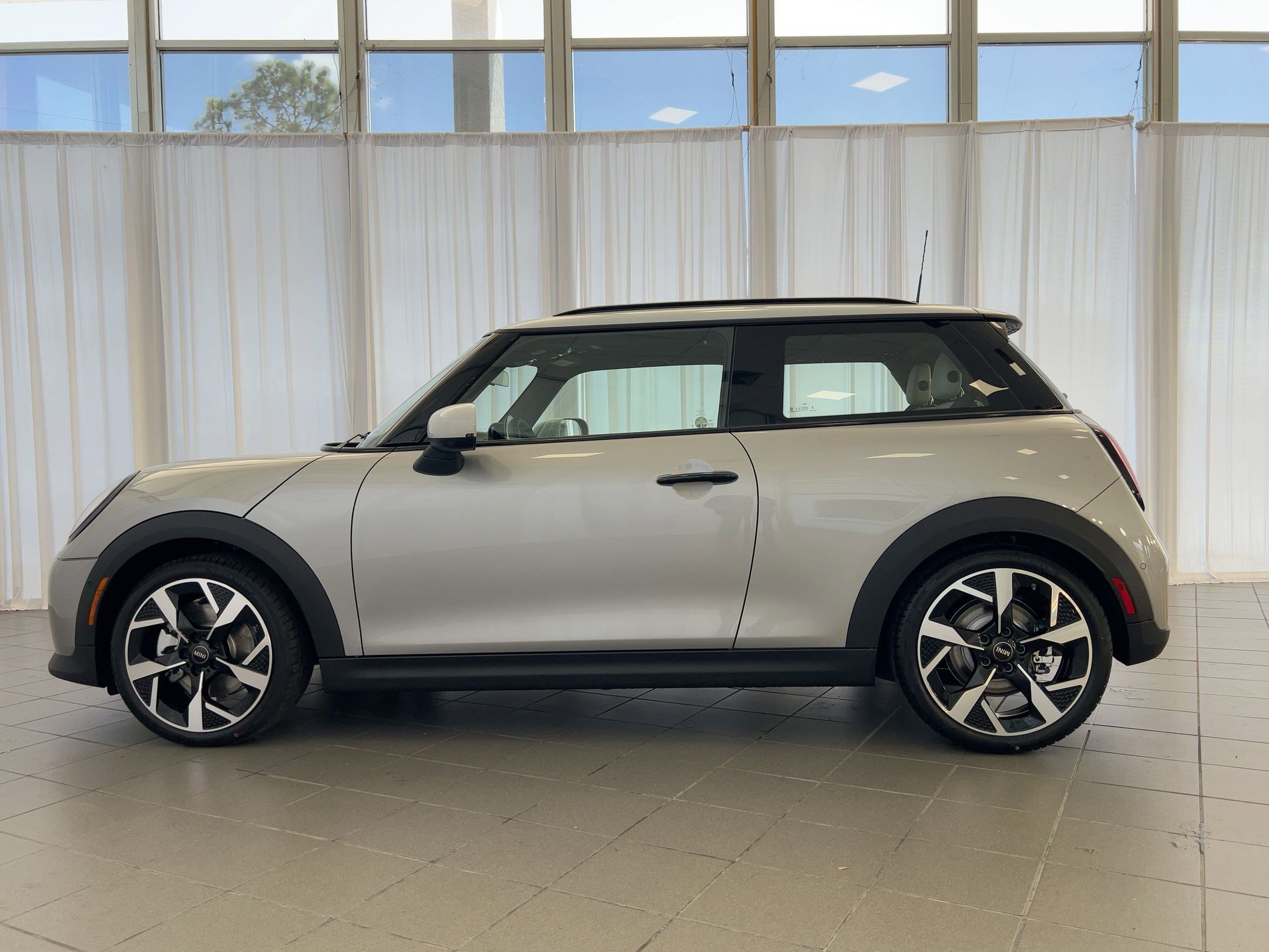 New 2026 MINI Cooper 2-Door Hardtop FWD image 2