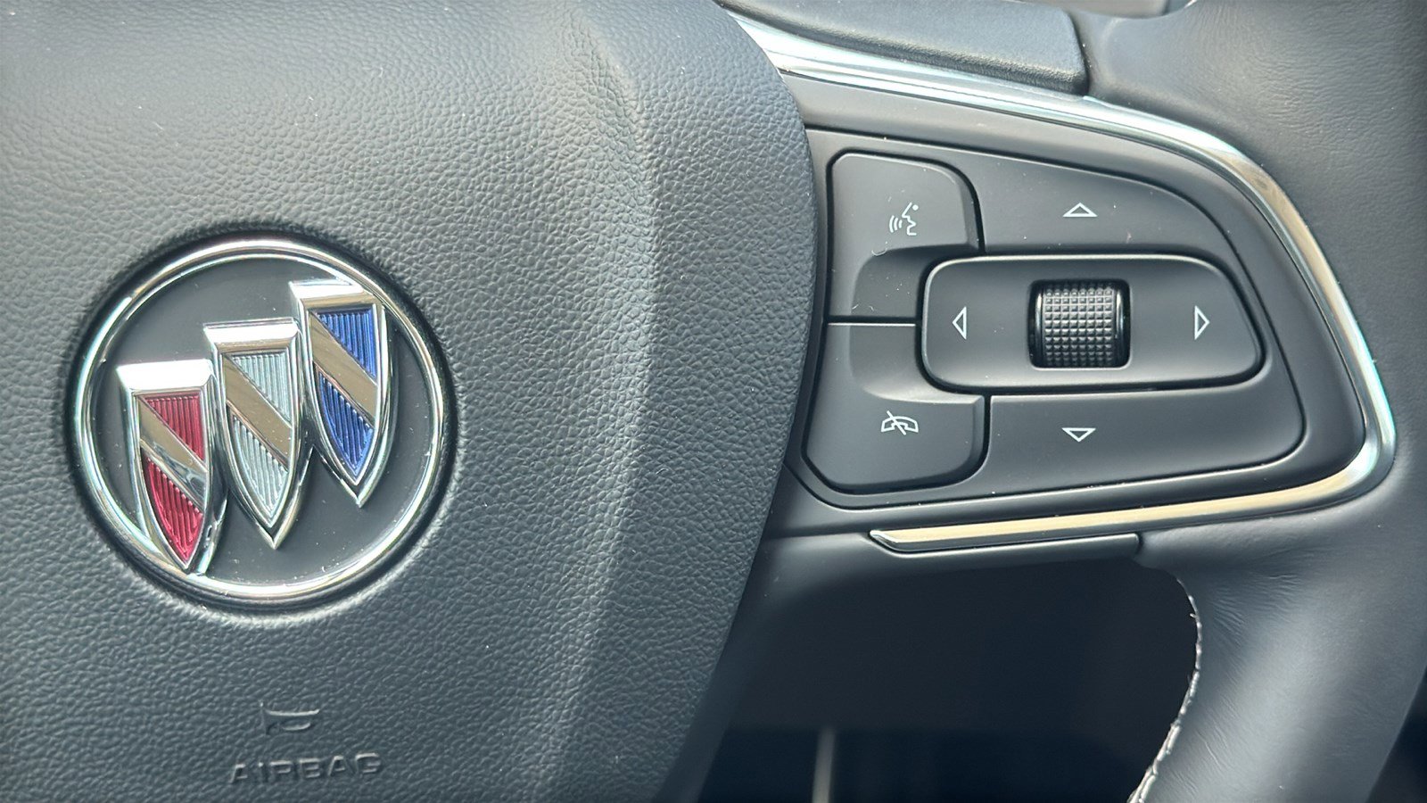 New 2023 Buick Envision Essence w/ Sport Touring Package AWD/4WD image 20