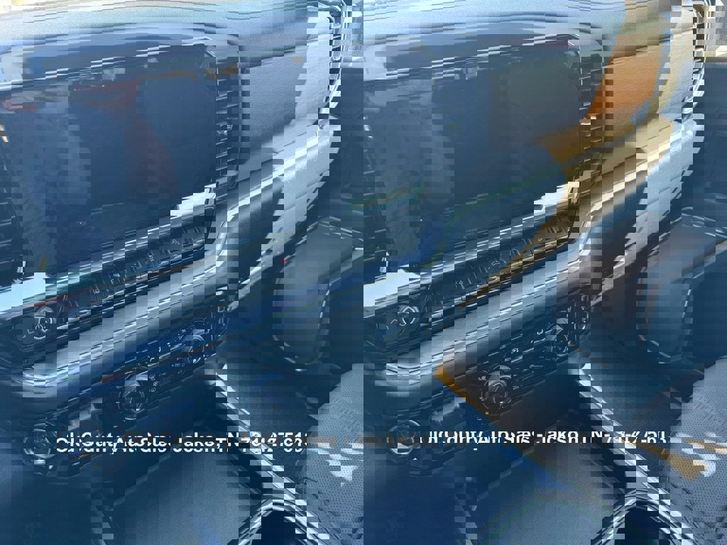 Used 2025 Chevrolet Silverado 2500 High Country w/ Midnight Edition image 73