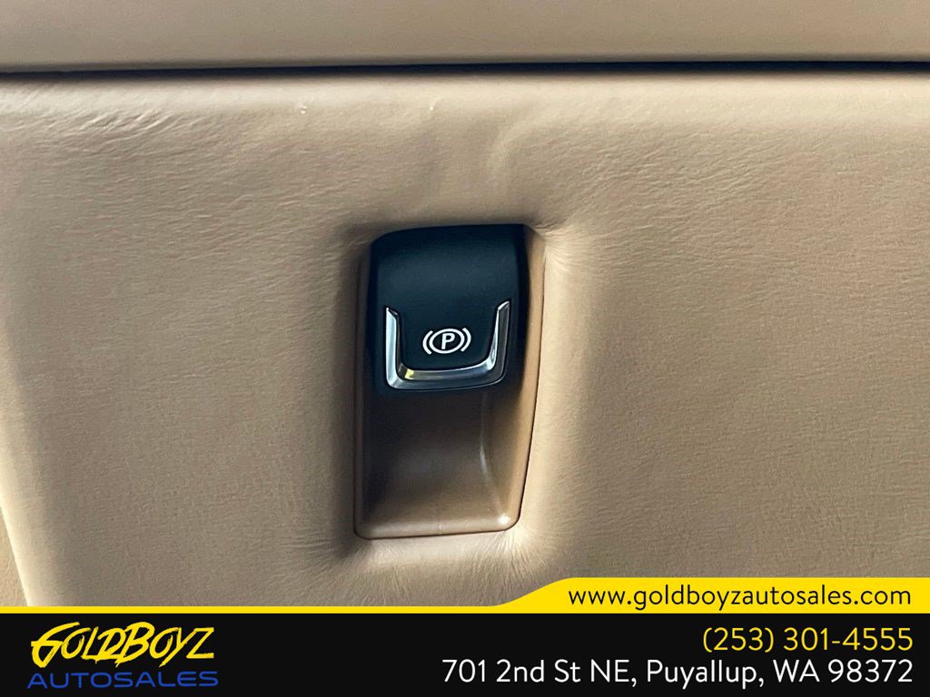 Used 2017 Cadillac Escalade ESV Platinum image 59