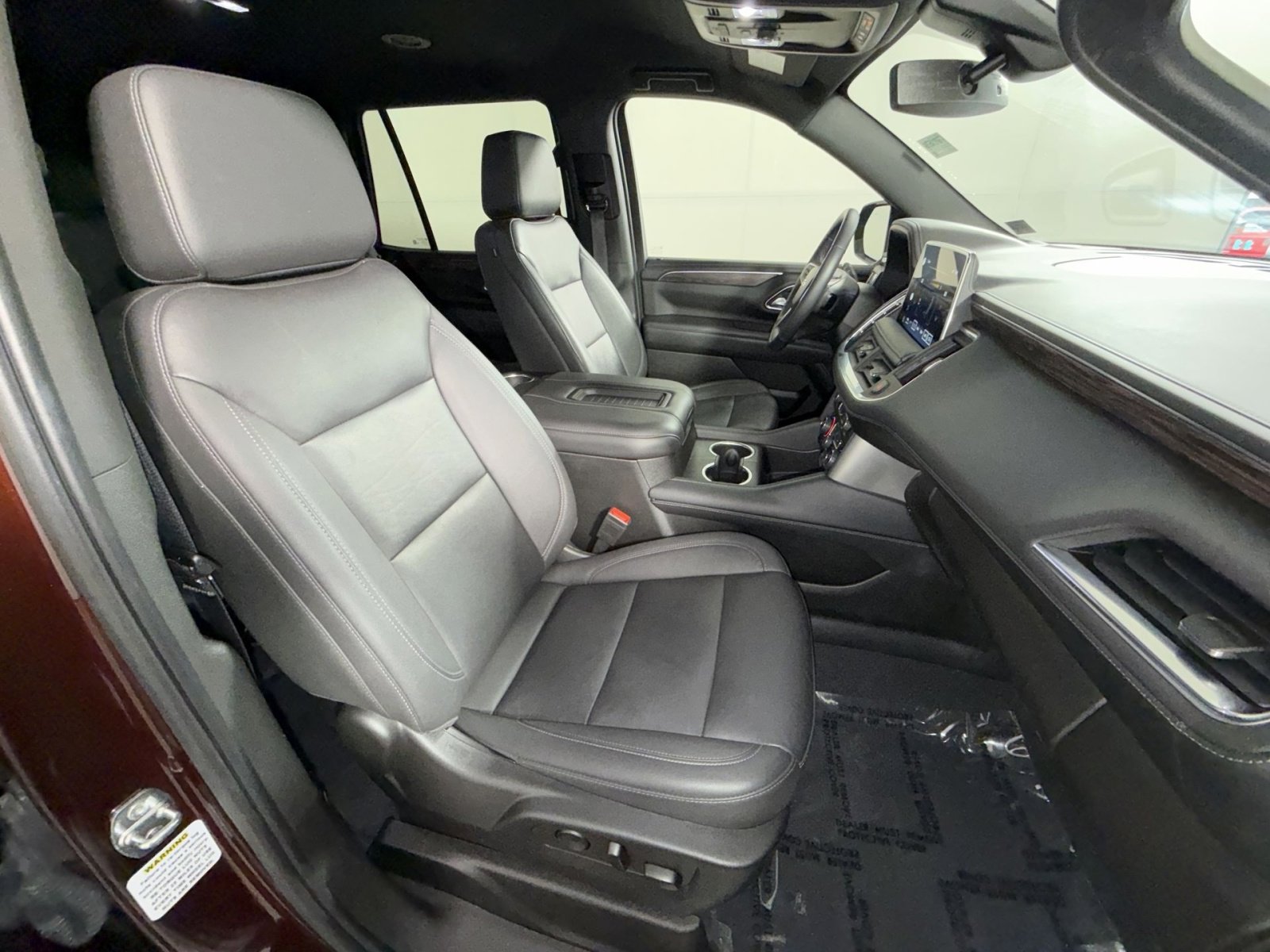 Used 2022 Chevrolet Tahoe LT w/ Luxury Package image 26