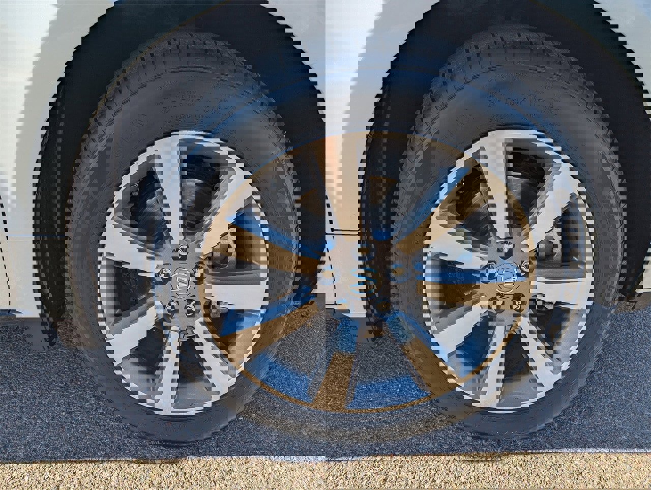 Used 2013 Acura ZDX image 11