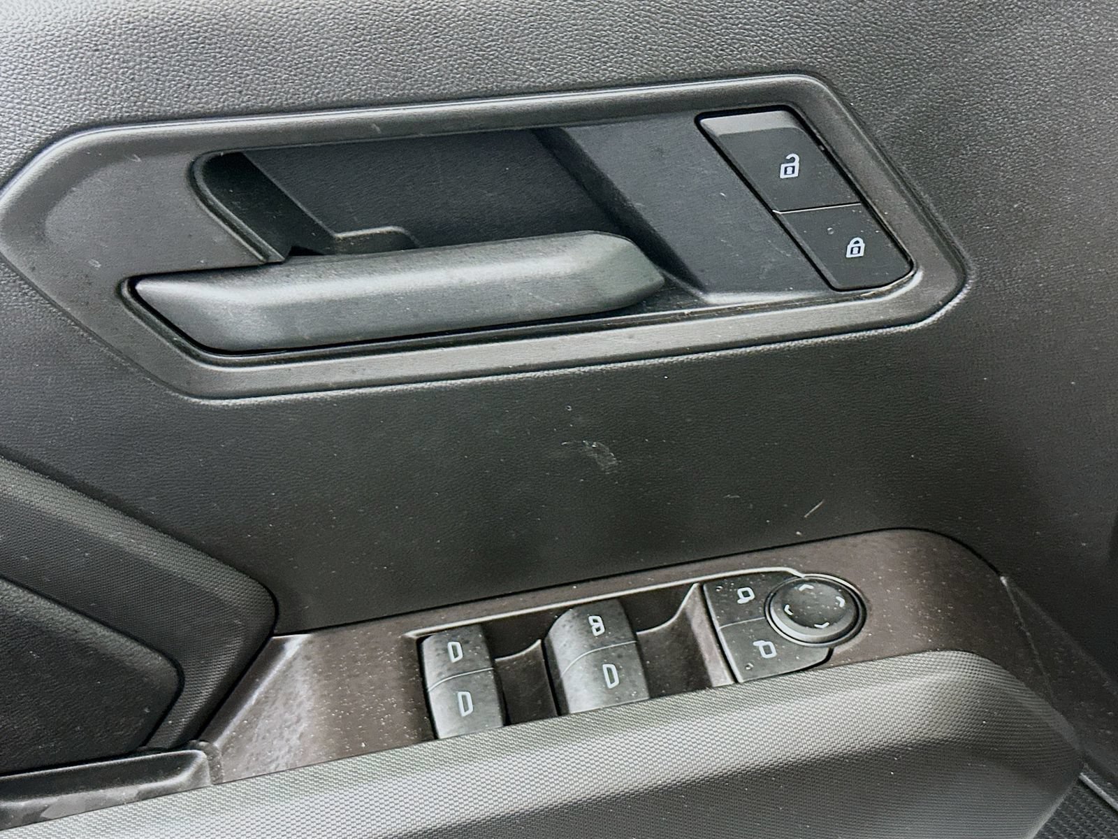 Used 2026 Chevrolet Colorado Trail Boss AWD/4WD image 19