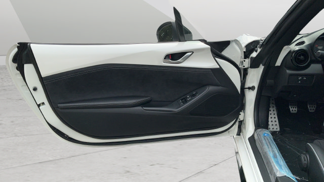 New 2026 MAZDA MX-5 Miata Club w/ Brembo/BBS/Recaro Package RWD image 21