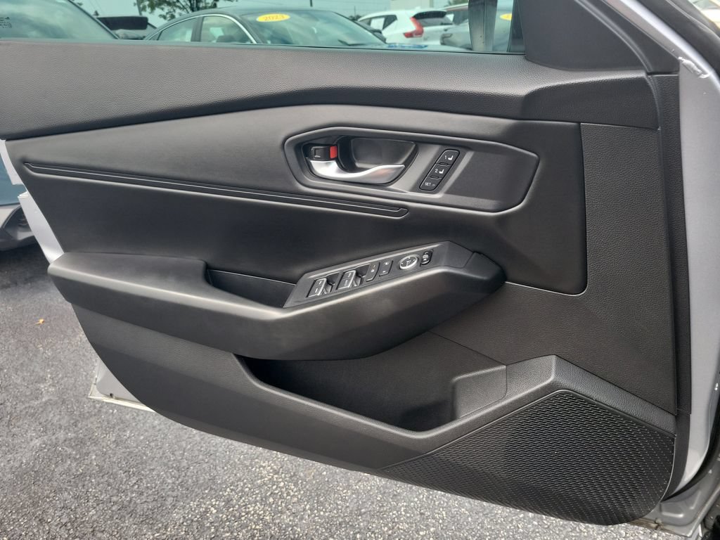 Used 2023 Honda Accord EX-L image 31