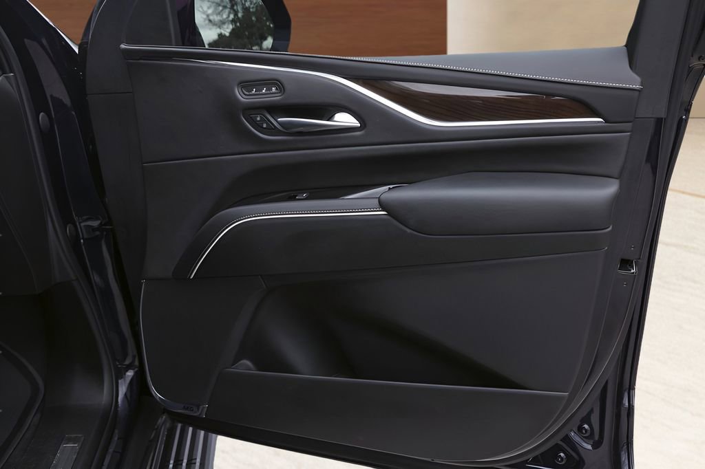 Certified 2023 Cadillac Escalade Premium Luxury Platinum RWD image 28