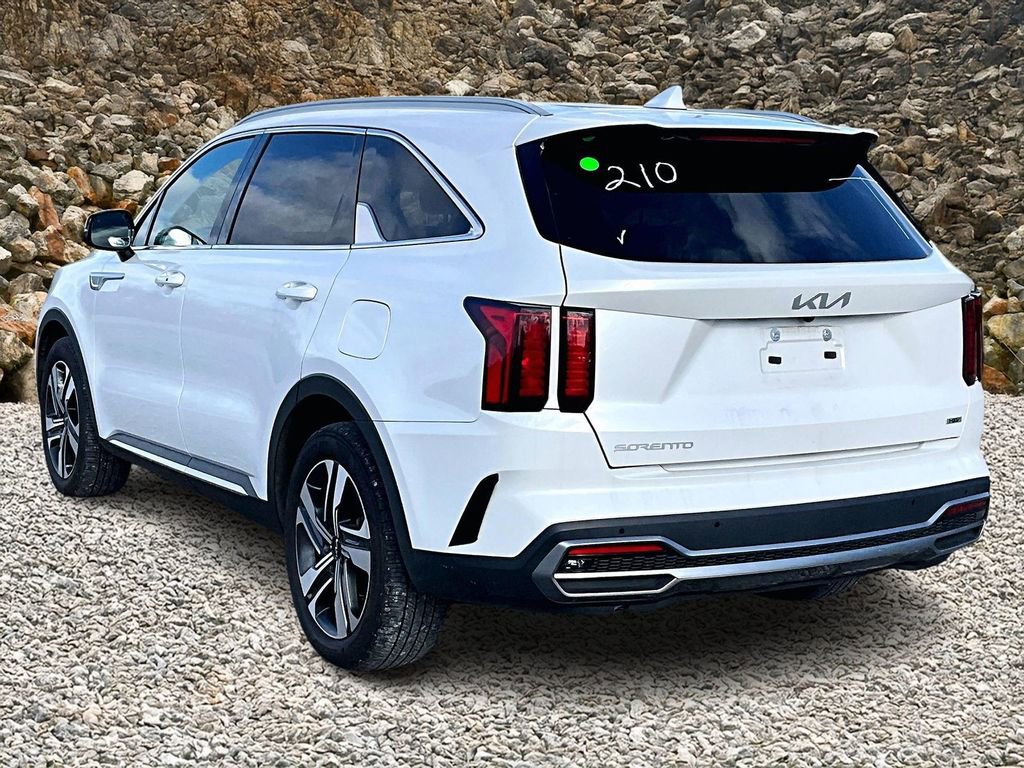 Used 2023 Kia Sorento EX image 9