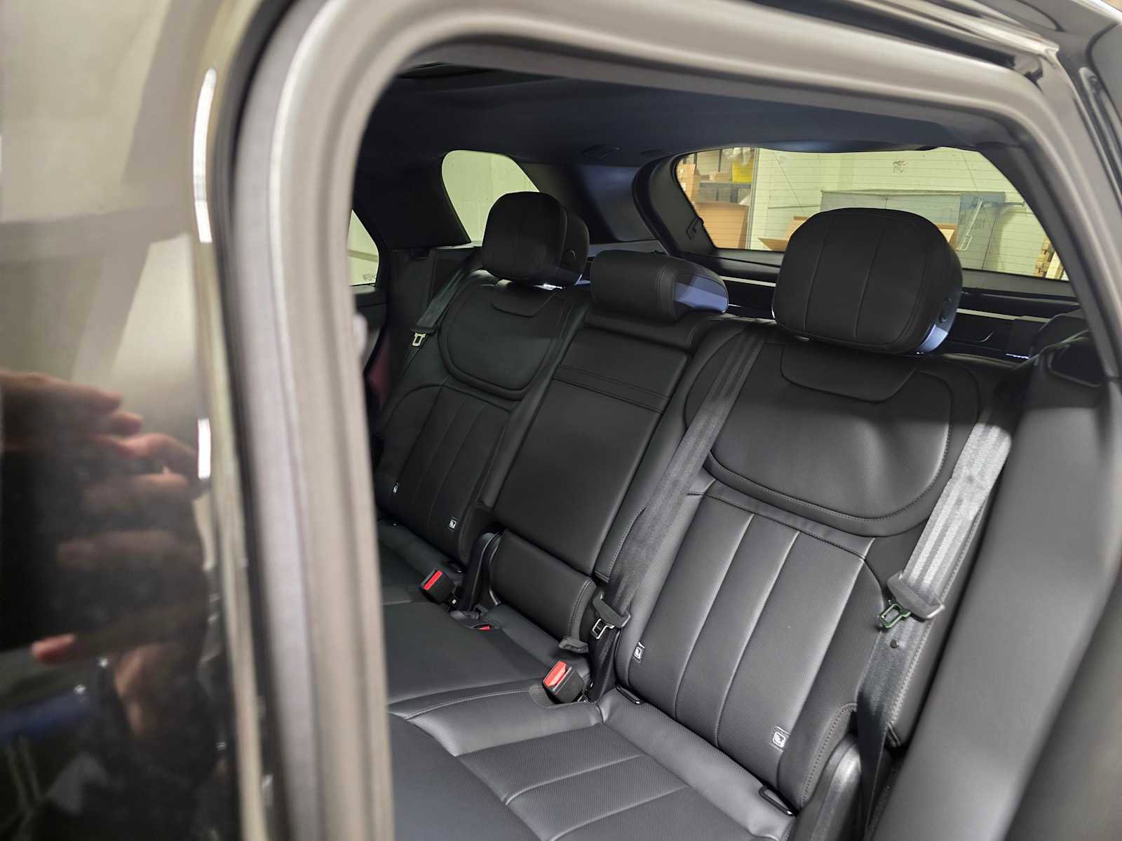 Used 2026 Land Rover Range Rover Sport SE image 19