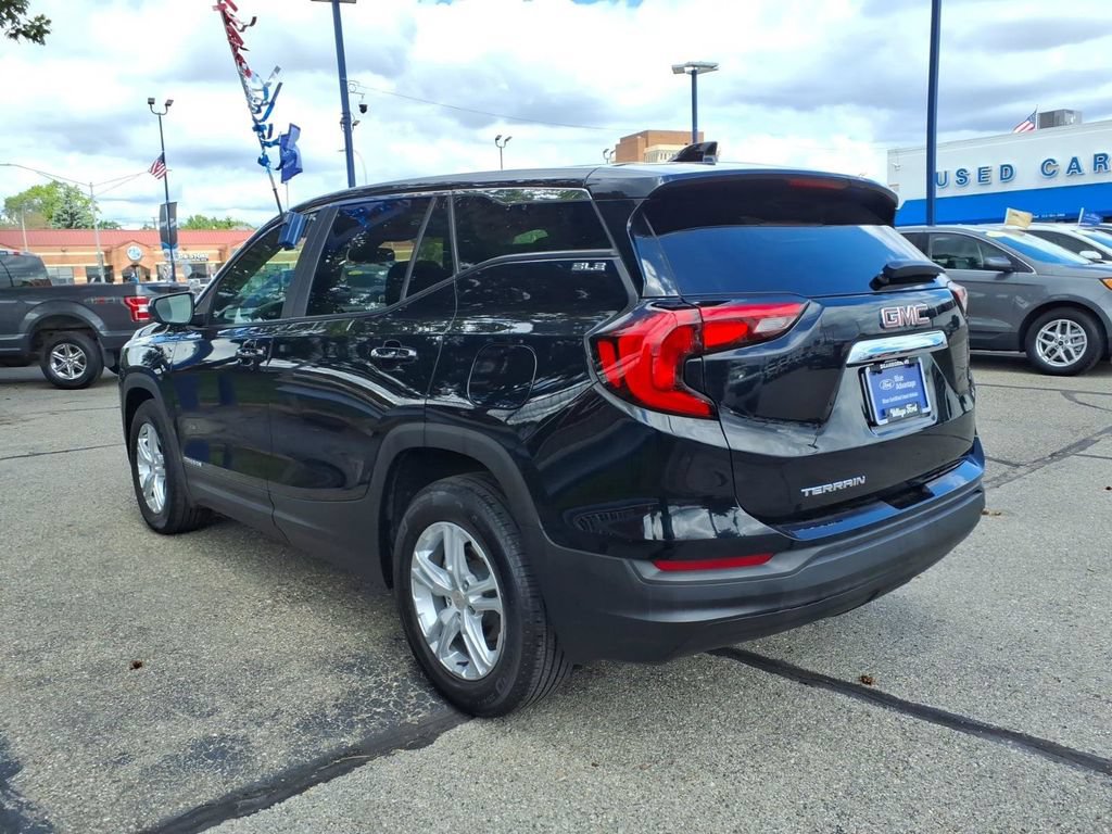 Used 2021 GMC Terrain SLE FWD image 8