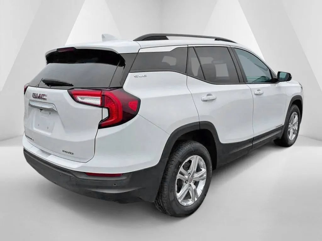 Used 2022 GMC Terrain SLE w/ Driver Convenience Package AWD/4WD image 7