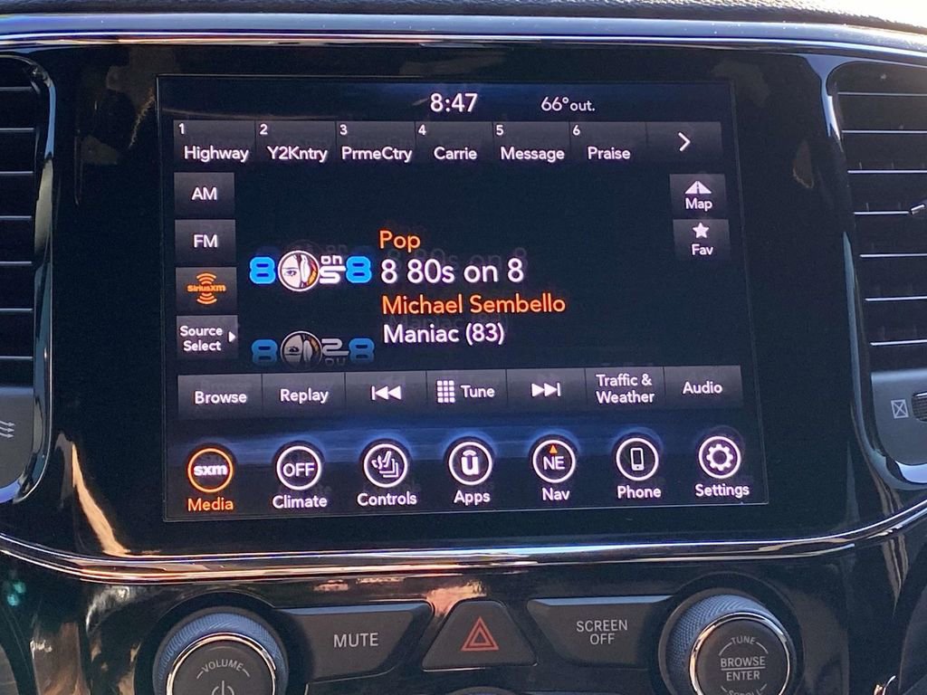 Used 2020 Jeep Grand Cherokee Altitude image 25