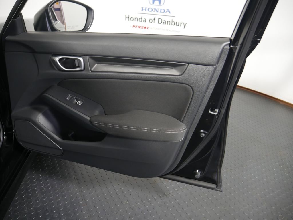 Used 2023 Honda Civic Sport image 5