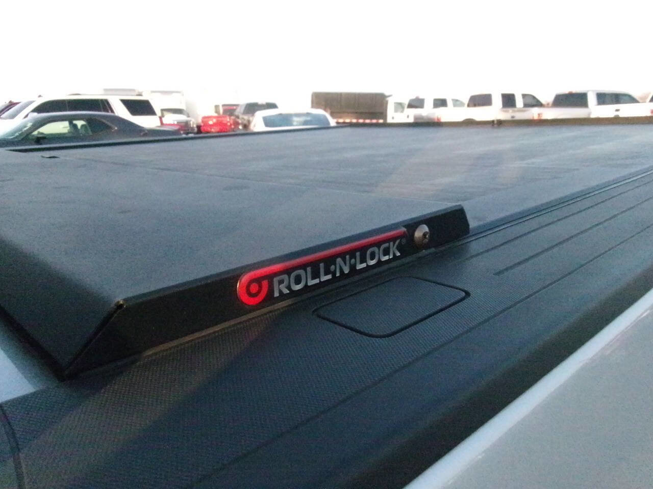 Used 2017 GMC Sierra 1500 SLT w/ SLT Premium Package image 8