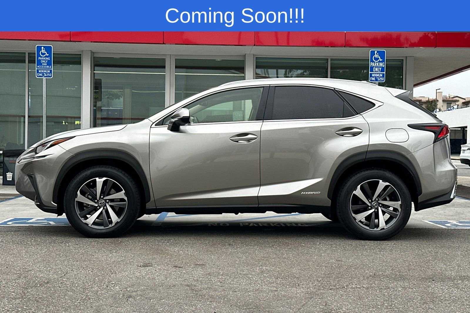 Used 2018 Lexus NX 300h AWD w/ Premium Package image 7