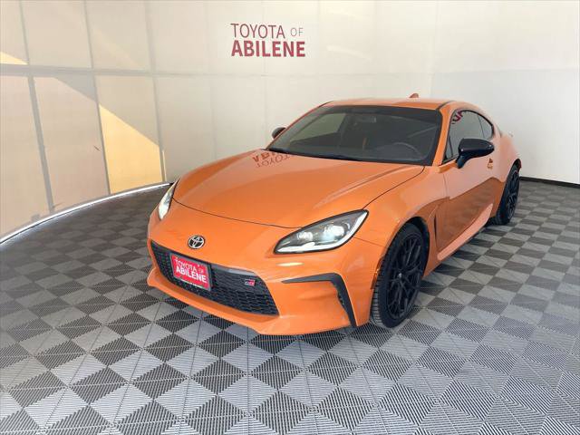 Certified 2023 Toyota GR86 10th Anniversary SE image 1