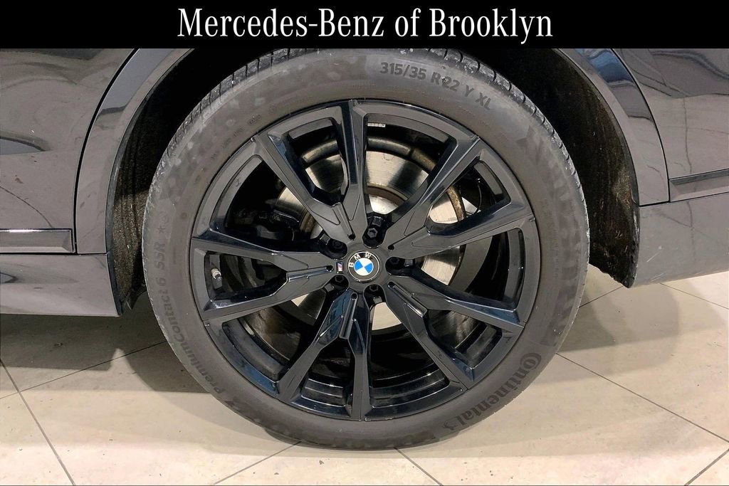 Used 2024 BMW X7 xDrive40i w/ M Sport Package image 10