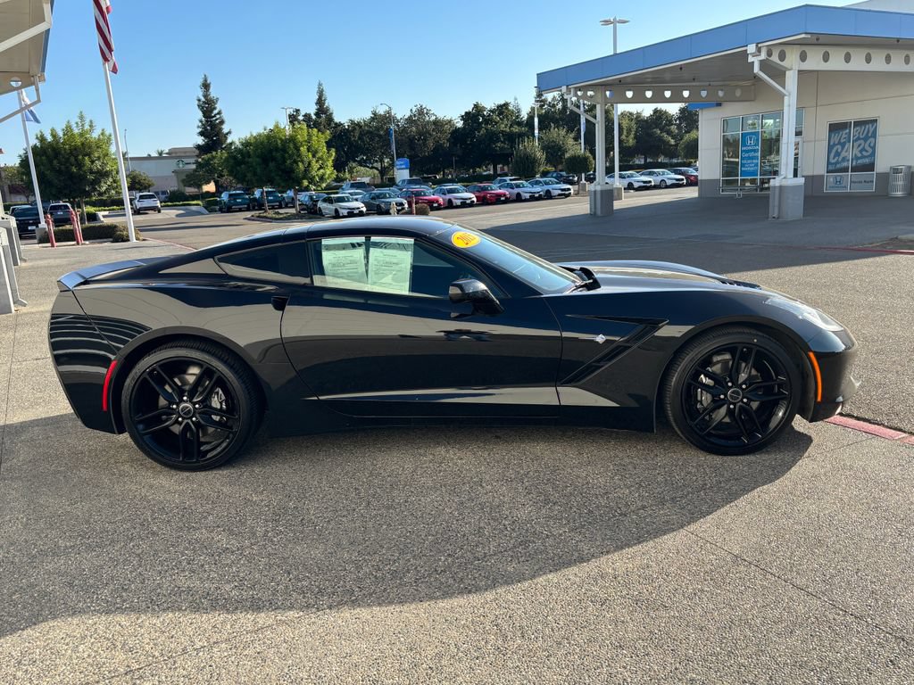 Used 2015 Chevrolet Corvette Stingray Coupe w/ 2LT Preferred Equipment Group RWD image 4