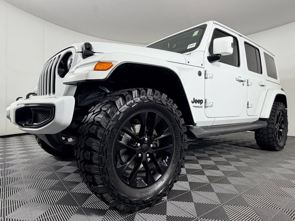 Used 2020 Jeep Wrangler Unlimited Sahara AWD/4WD image 12