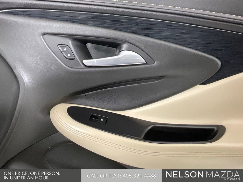 Used 2017 Buick Envision Essence image 17