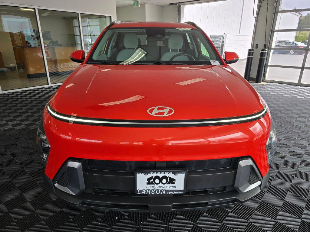 Used 2025 Hyundai Kona SEL AWD/4WD image 8