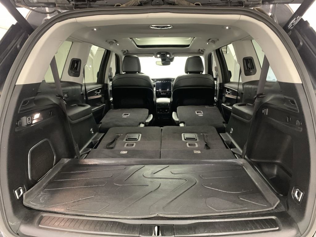 Used 2021 Jeep Grand Cherokee L Limited AWD/4WD image 32